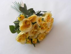 trs drobných růžiček žlutý