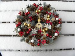 vánoční dočervena ... věneček