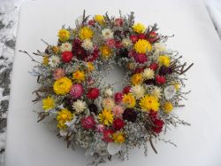 se slaměnkami  ... věneček