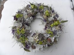 bělostné ticho ... věneček