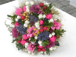 malinová s ostružinami ... kytka