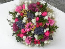 malinová s ostružinami ... kytka