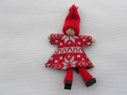 zimní panenka červená posl. 3 ks skladem